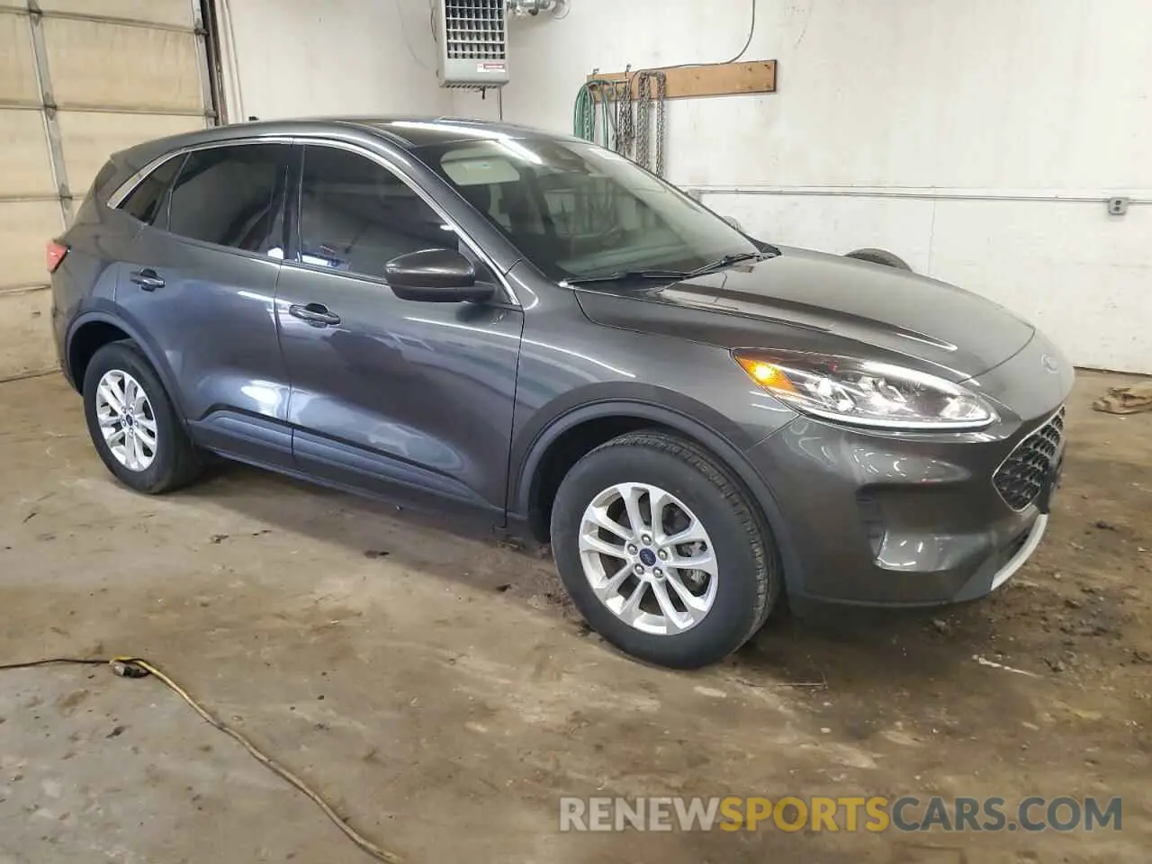 4 Photograph of a damaged car 1FMCU9G65LUA11164 FORD ESCAPE 2020