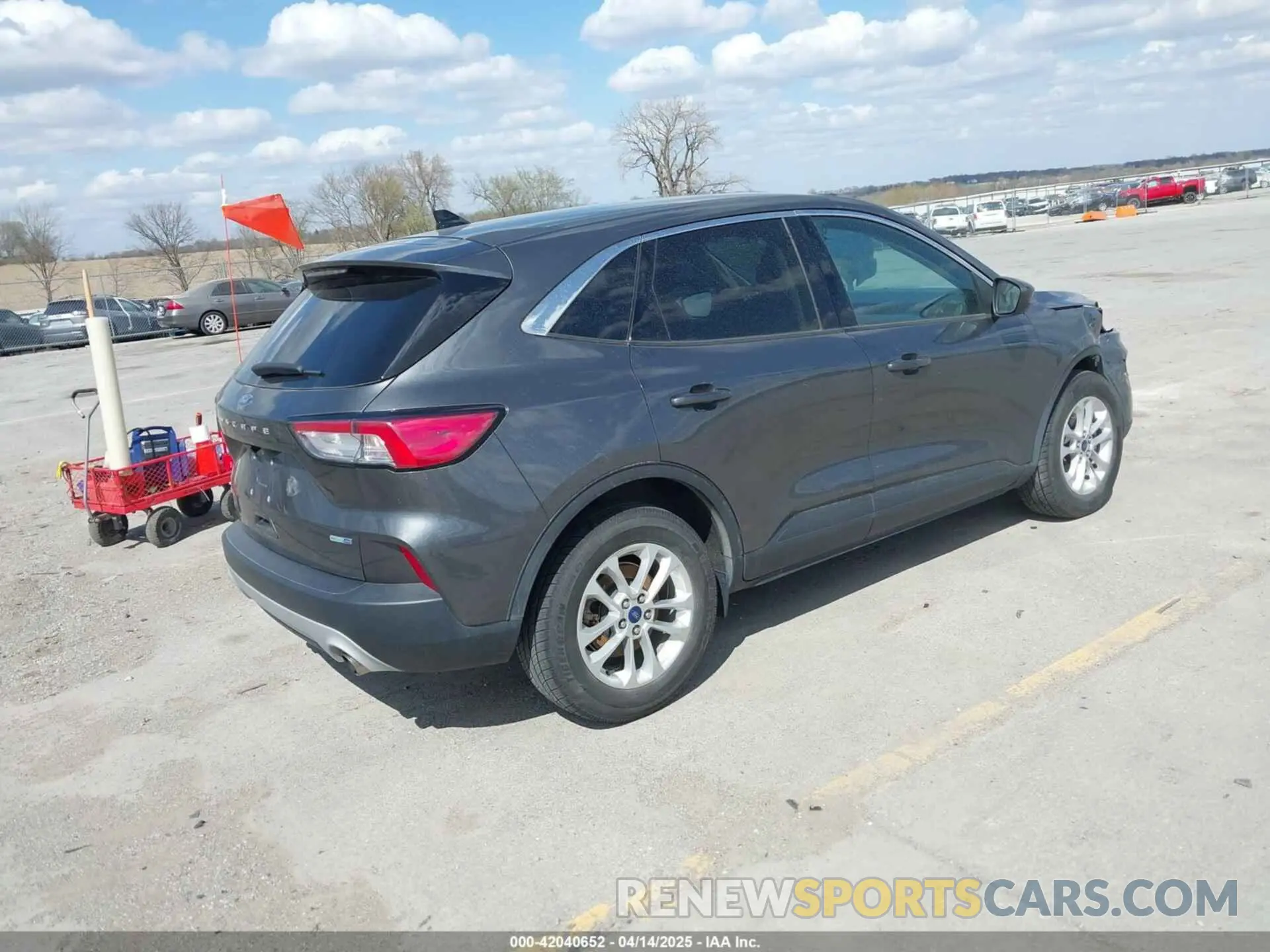 4 Фотография поврежденного автомобиля 1FMCU9G66LUA77223 FORD ESCAPE 2020