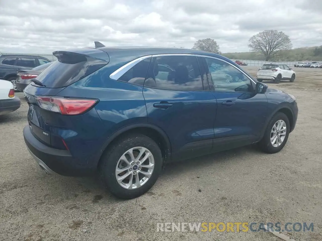 3 Photograph of a damaged car 1FMCU9G66LUC12927 FORD ESCAPE 2020