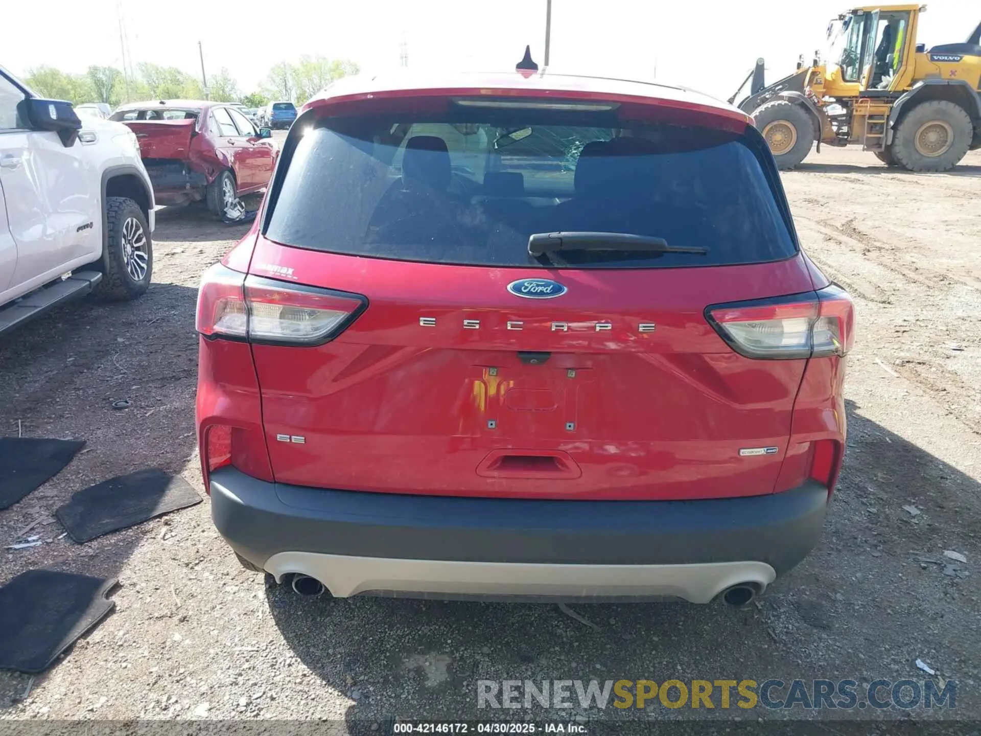 16 Photograph of a damaged car 1FMCU9G66LUC40629 FORD ESCAPE 2020