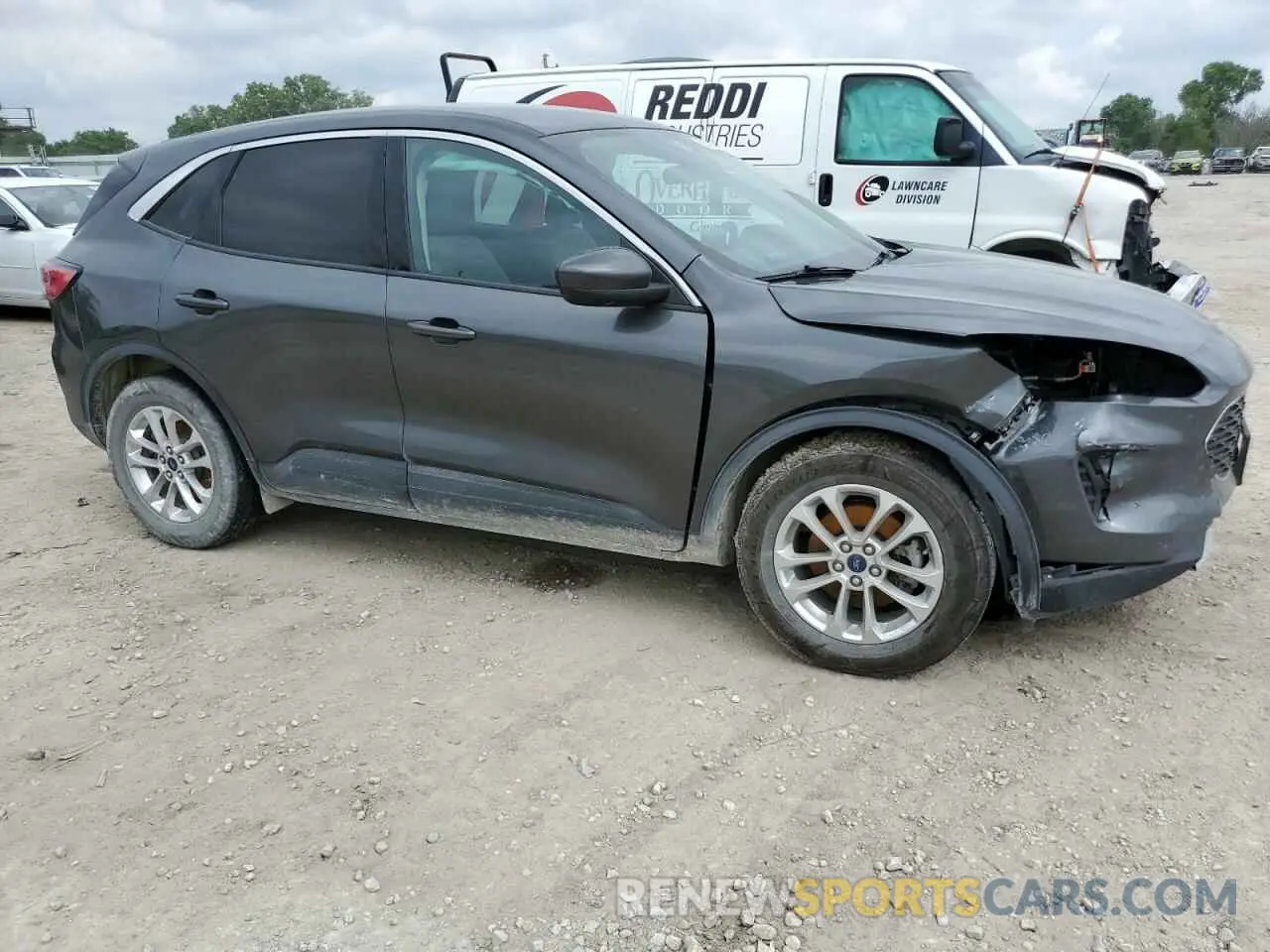 4 Photograph of a damaged car 1FMCU9G67LUA72600 FORD ESCAPE 2020
