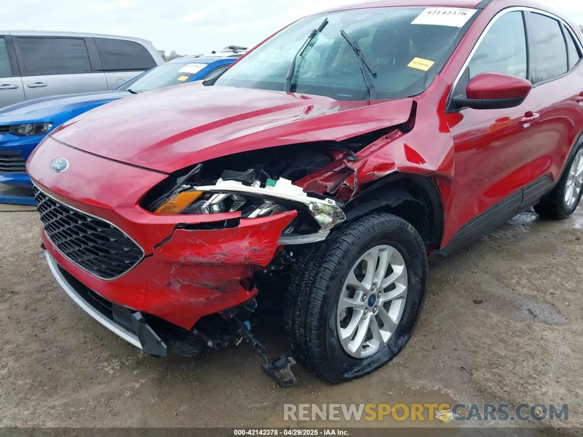 6 Photograph of a damaged car 1FMCU9G67LUC18624 FORD ESCAPE 2020