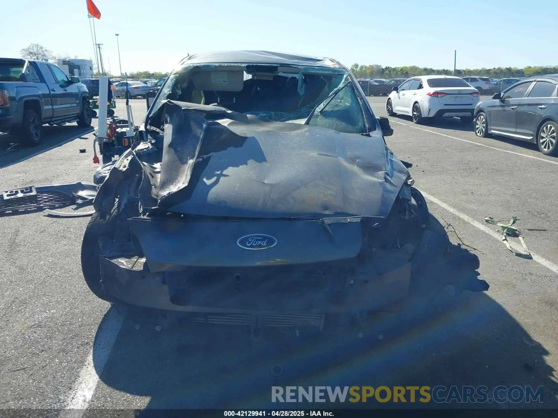 11 Photograph of a damaged car 1FMCU9G67LUC37416 FORD ESCAPE 2020