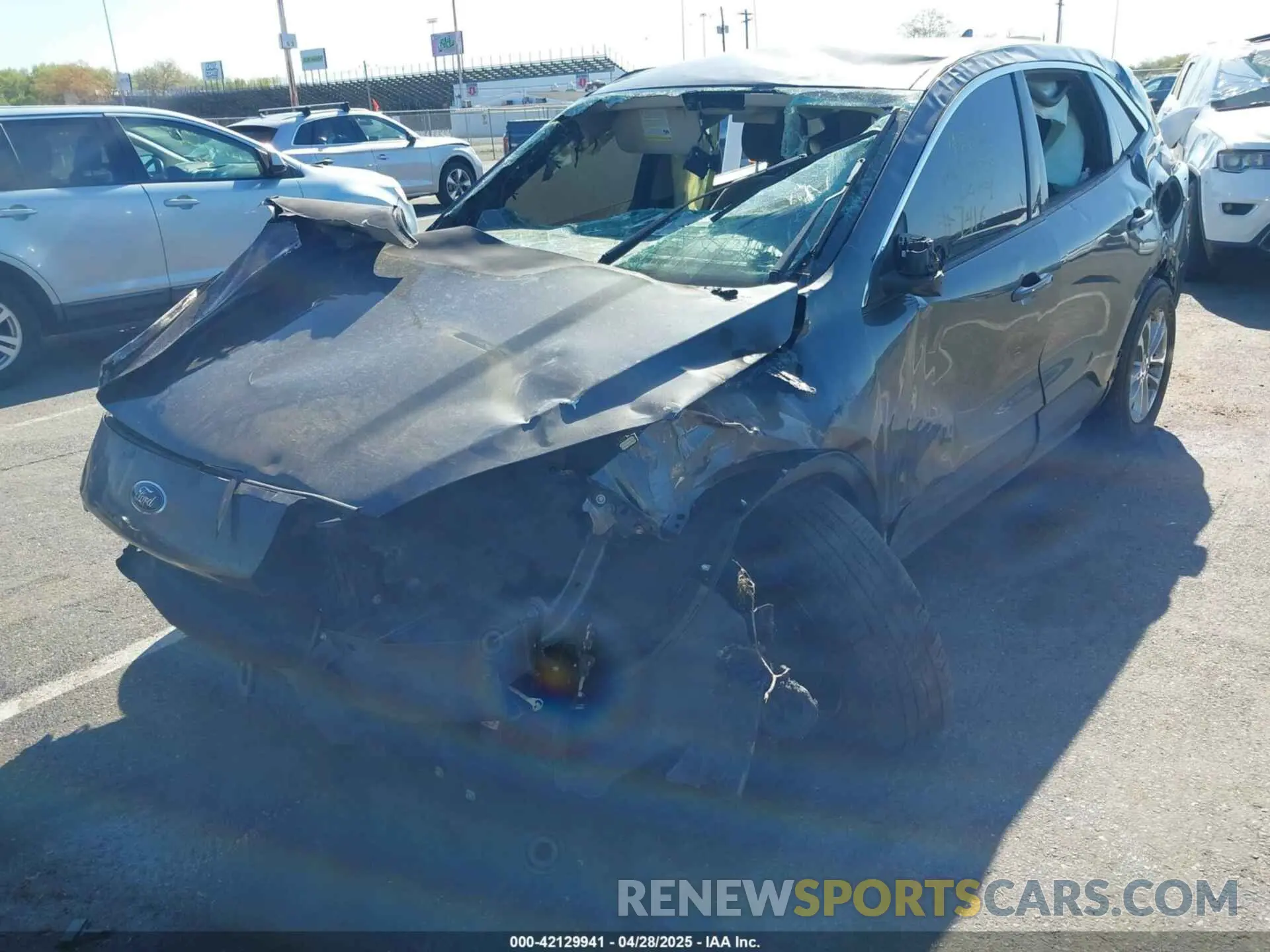 2 Photograph of a damaged car 1FMCU9G67LUC37416 FORD ESCAPE 2020