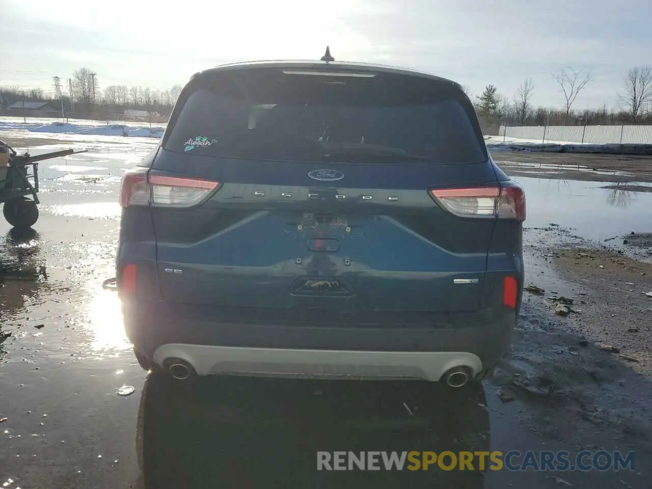 6 Photograph of a damaged car 1FMCU9G68LUA43896 FORD ESCAPE 2020