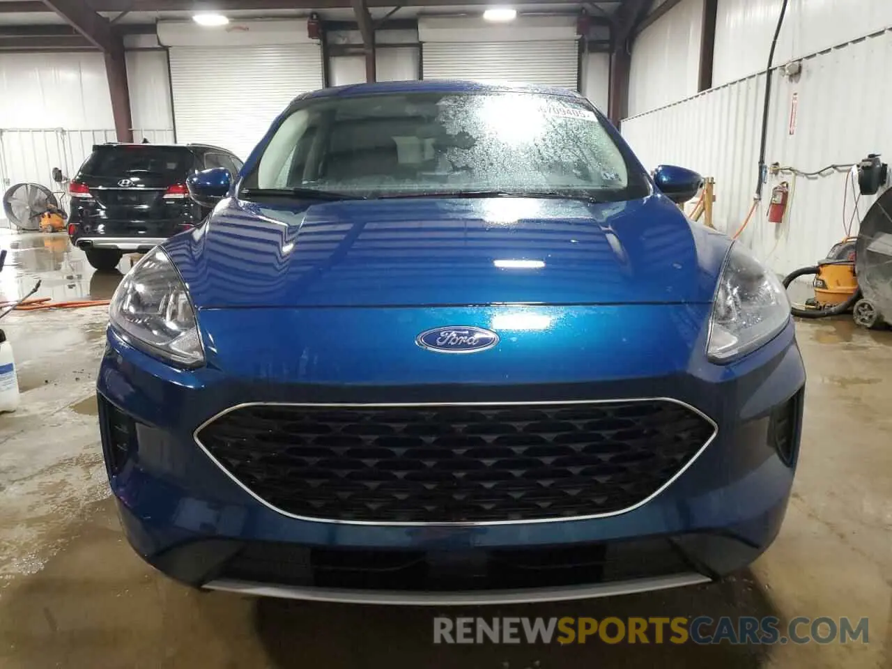 5 Photograph of a damaged car 1FMCU9G68LUA72248 FORD ESCAPE 2020