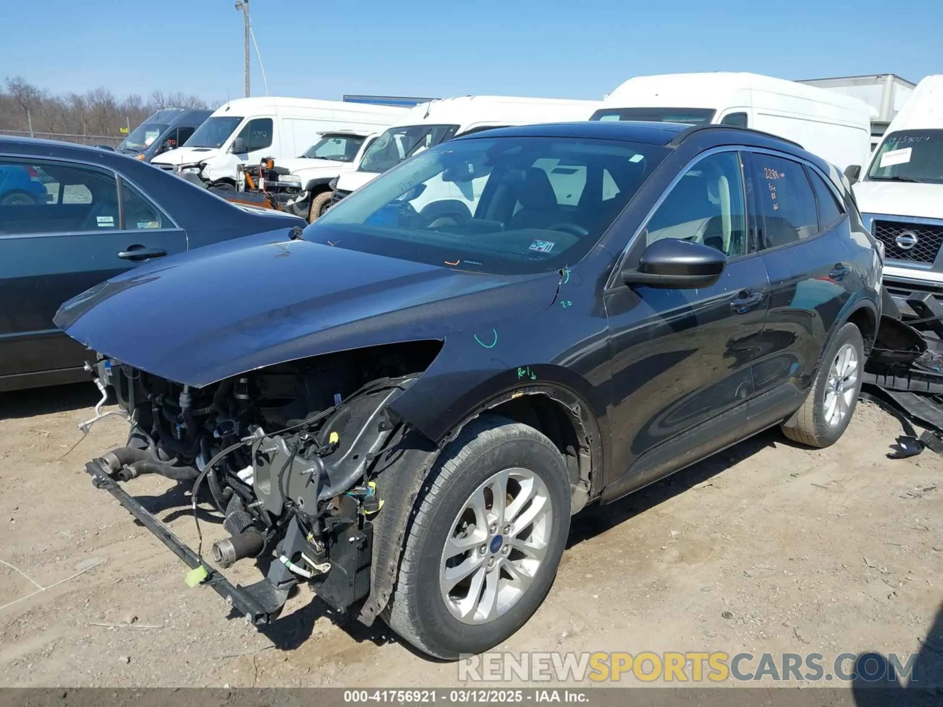 2 Фотография поврежденного автомобиля 1FMCU9G68LUB37518 FORD ESCAPE 2020