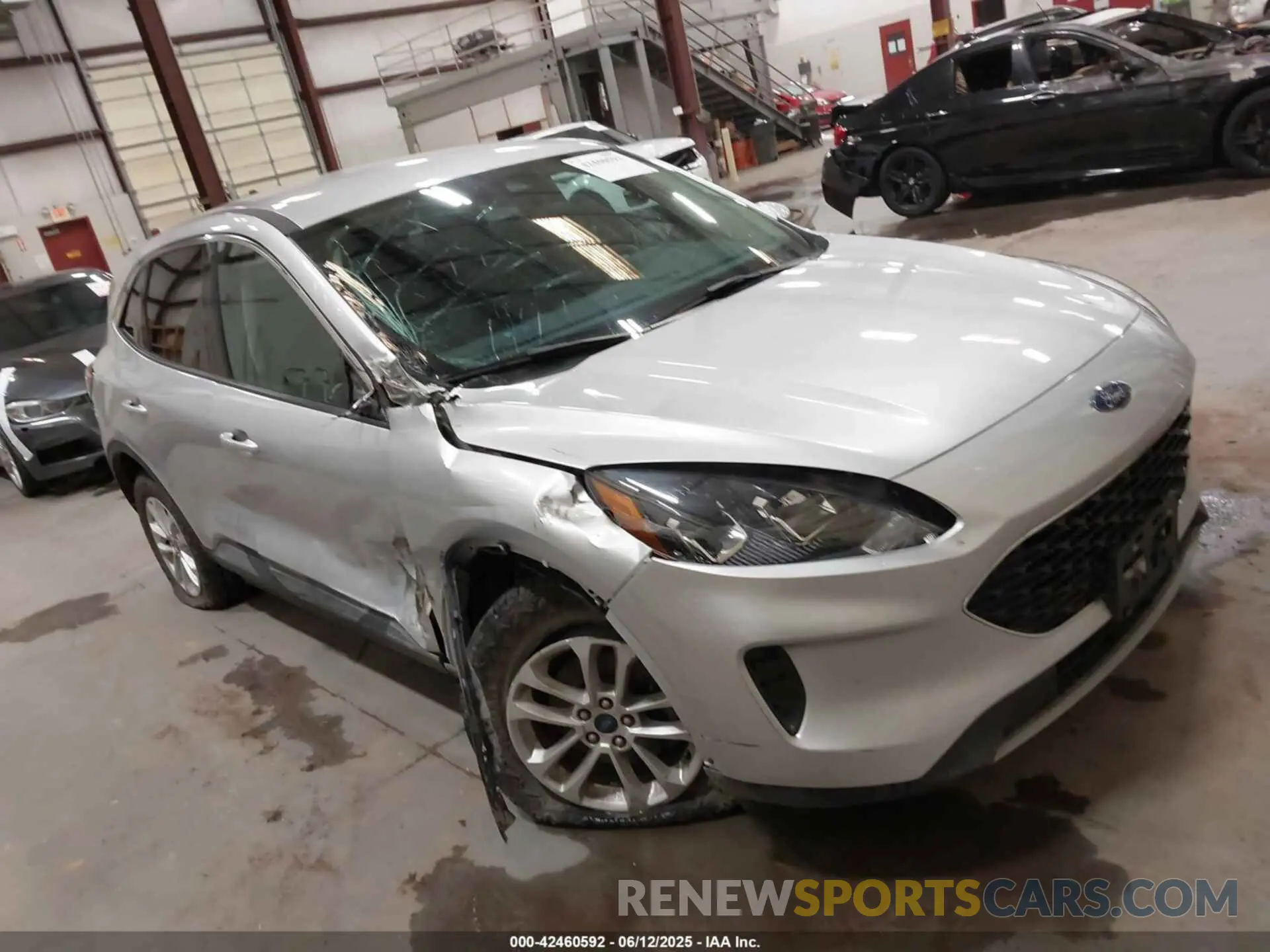 1 Photograph of a damaged car 1FMCU9G68LUB68719 FORD ESCAPE 2020