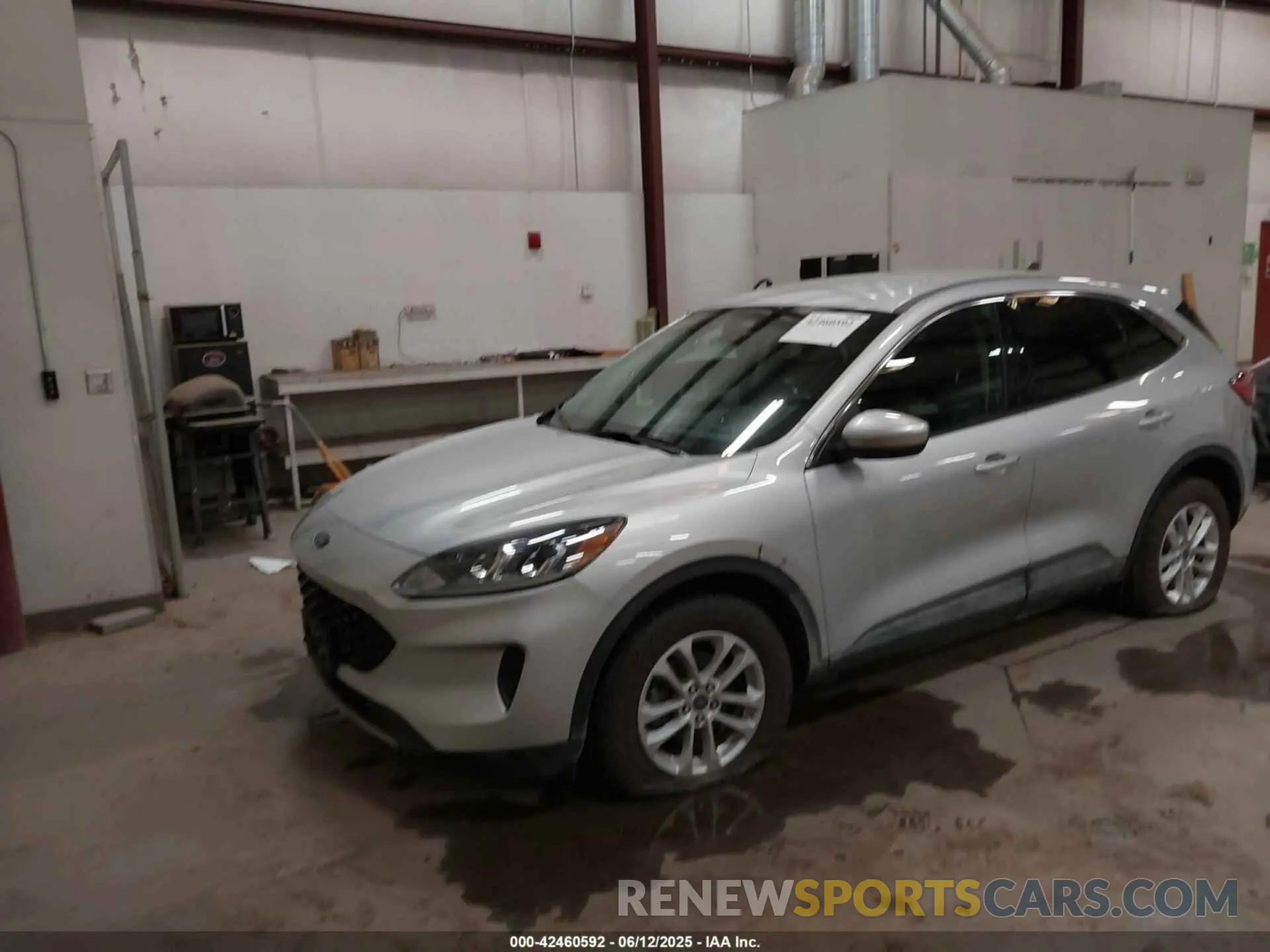 2 Photograph of a damaged car 1FMCU9G68LUB68719 FORD ESCAPE 2020