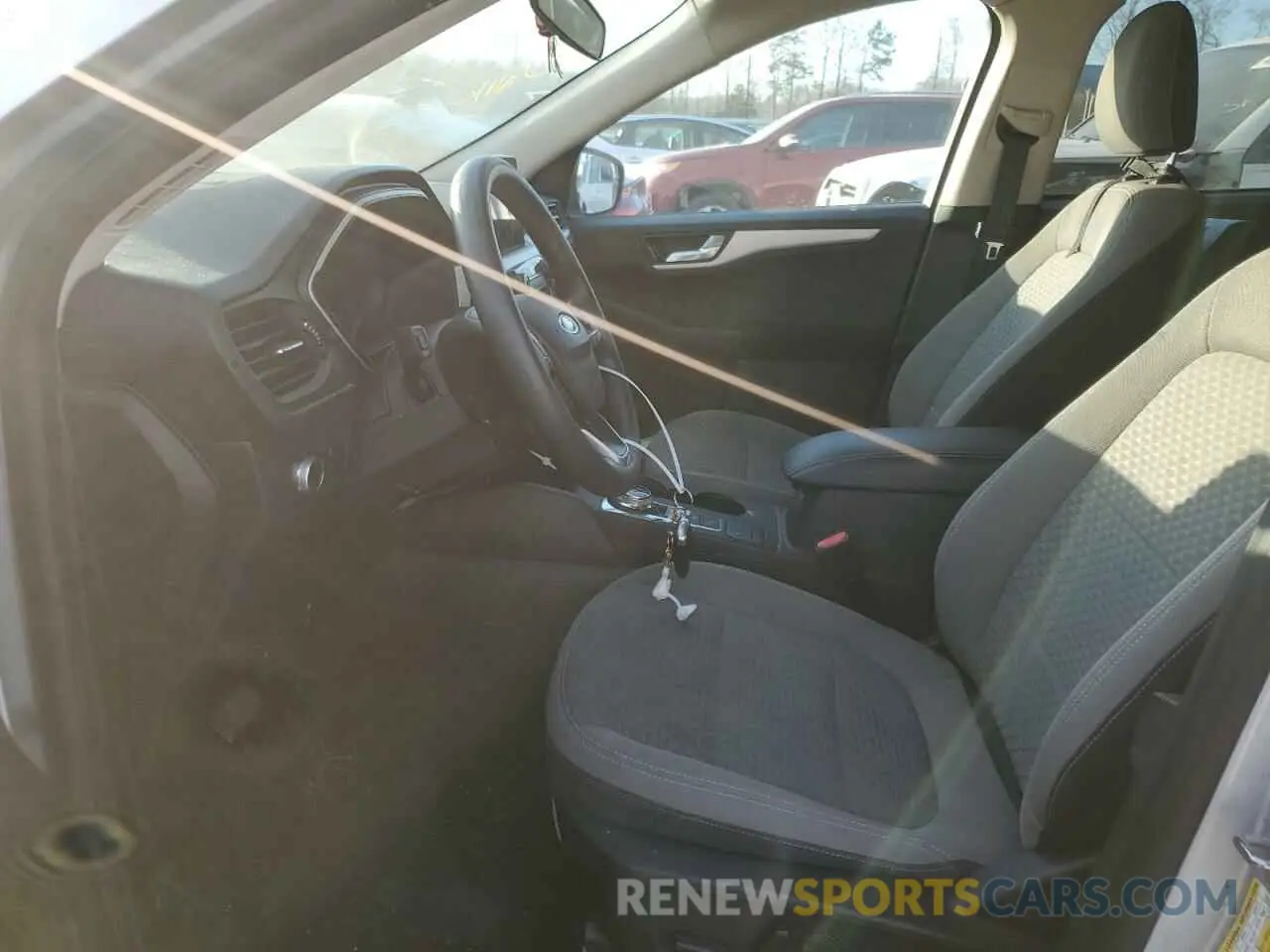 7 Photograph of a damaged car 1FMCU9G68LUB81387 FORD ESCAPE 2020