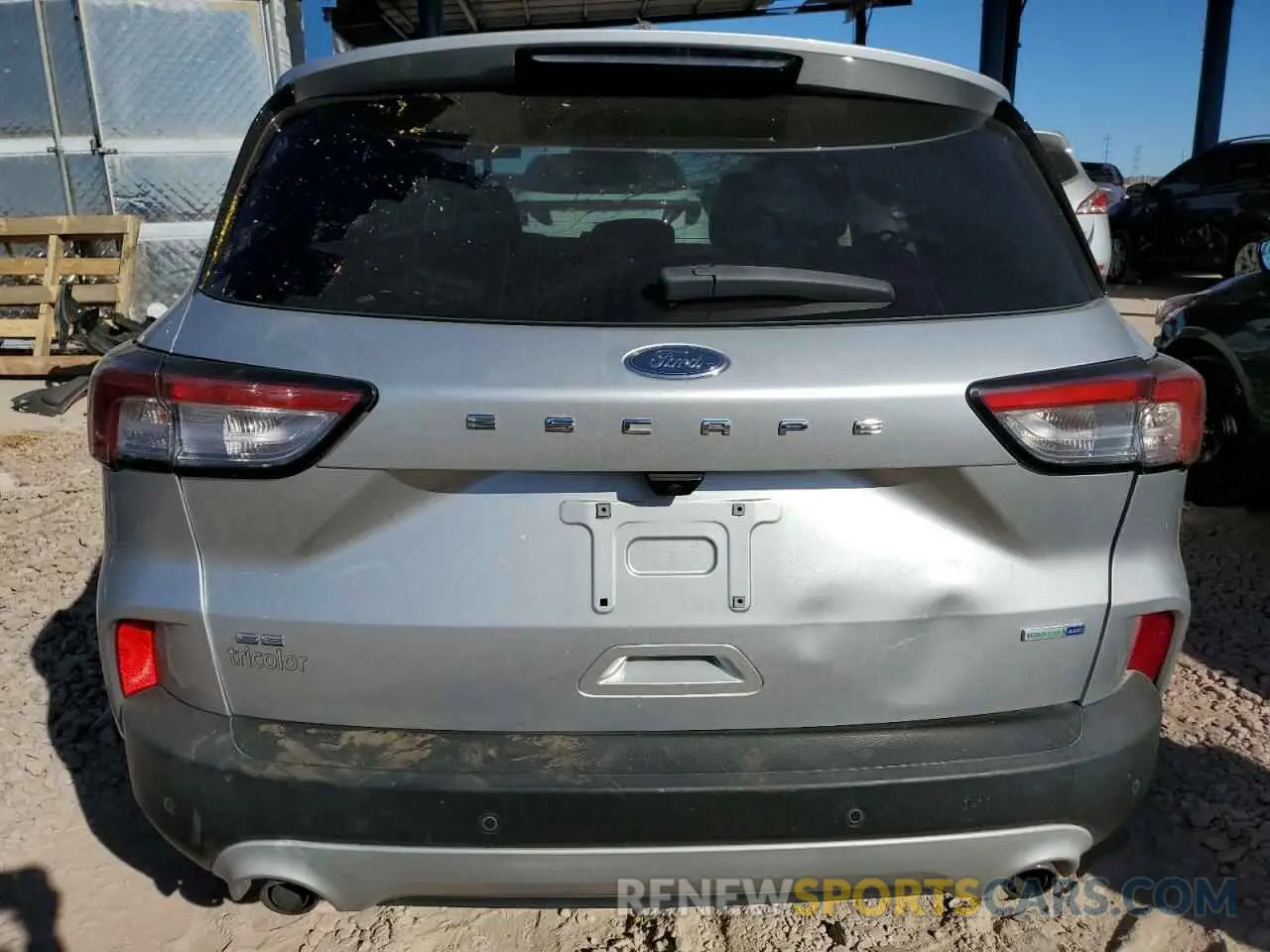 6 Photograph of a damaged car 1FMCU9G68LUB84189 FORD ESCAPE 2020