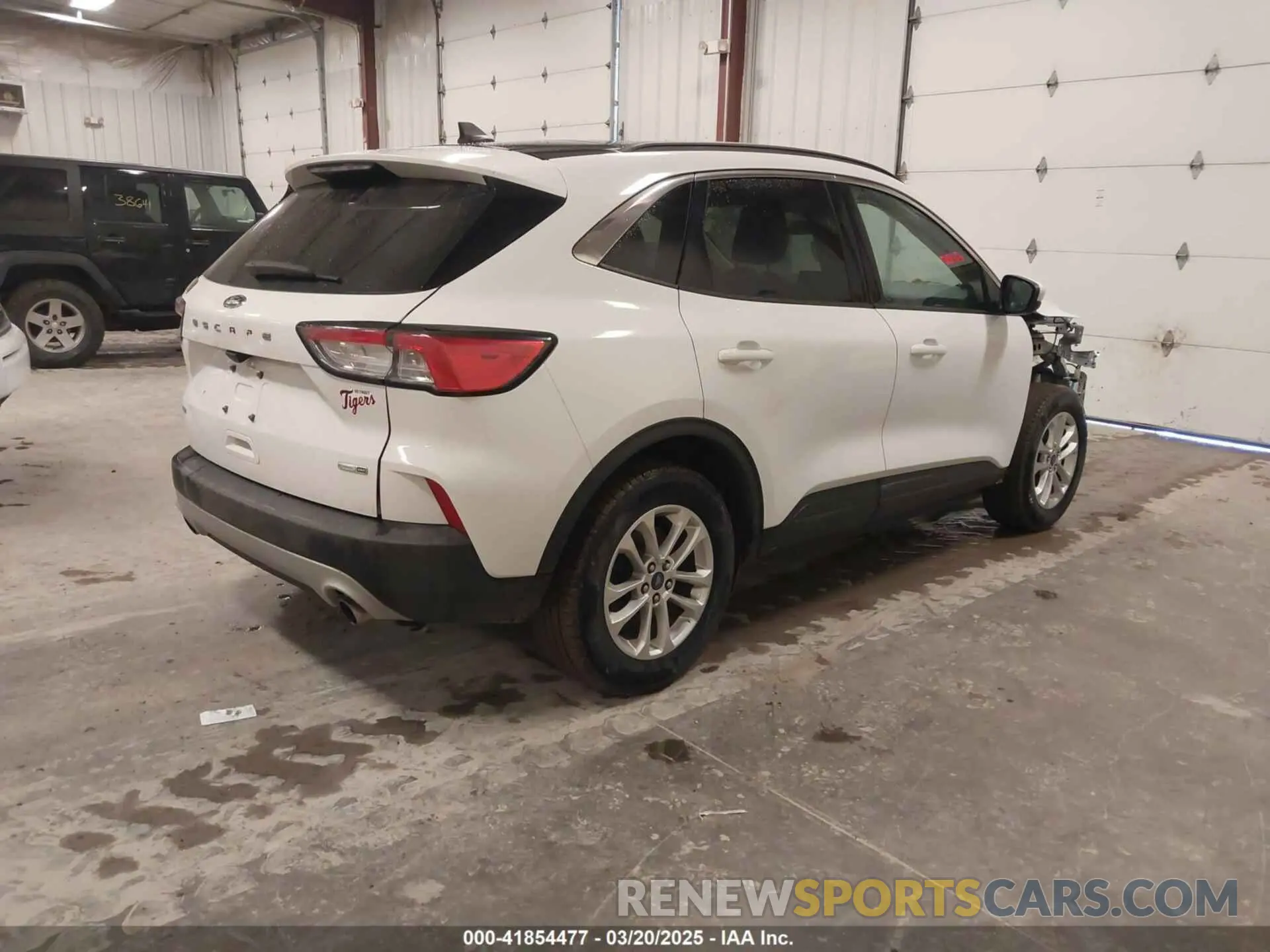 4 Фотография поврежденного автомобиля 1FMCU9G69LUC27230 FORD ESCAPE 2020