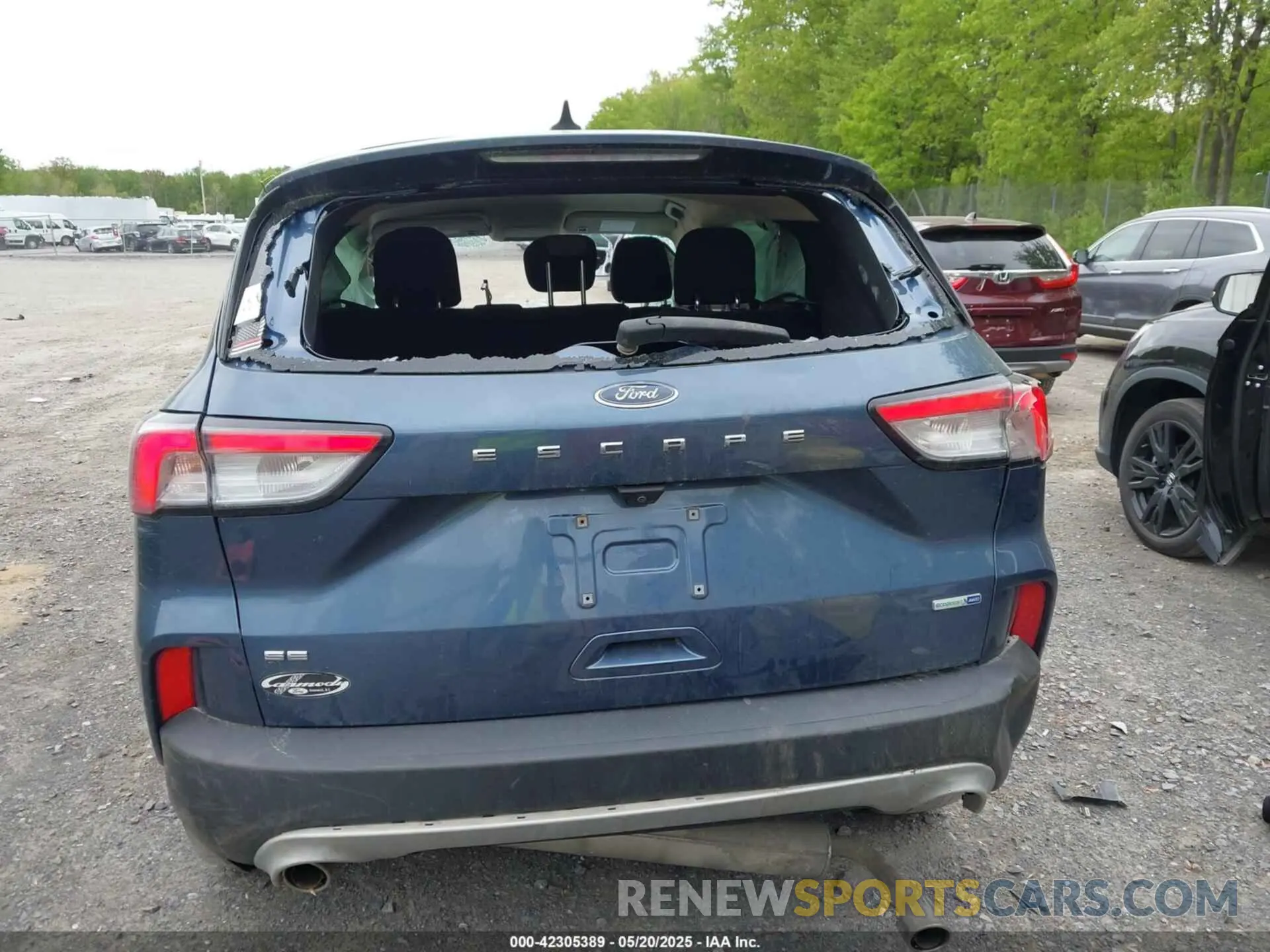 15 Photograph of a damaged car 1FMCU9G69LUC37966 FORD ESCAPE 2020