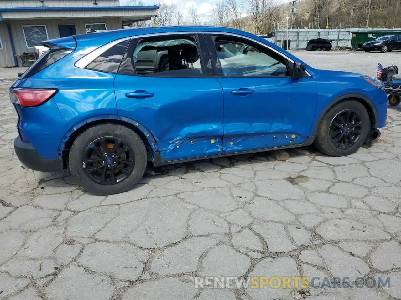 3 Фотография поврежденного автомобиля 1FMCU9G6XLUA73143 FORD ESCAPE 2020