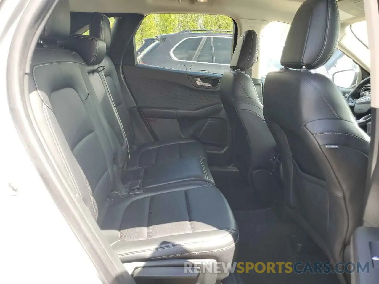 11 Фотография поврежденного автомобиля 1FMCU9H60LUA37735 FORD ESCAPE 2020