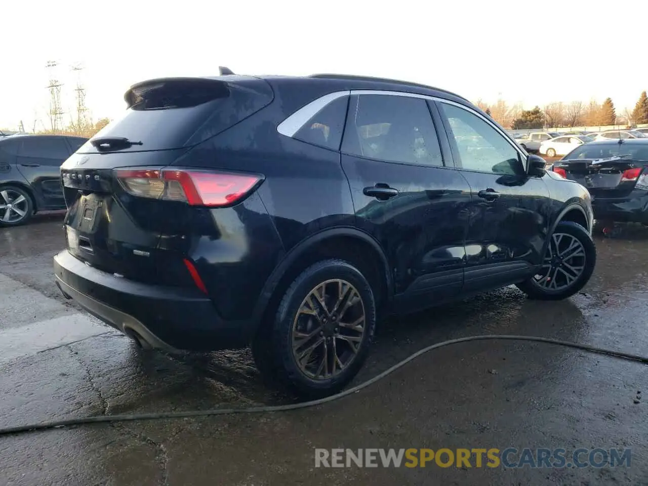 3 Фотография поврежденного автомобиля 1FMCU9H60LUB26883 FORD ESCAPE 2020