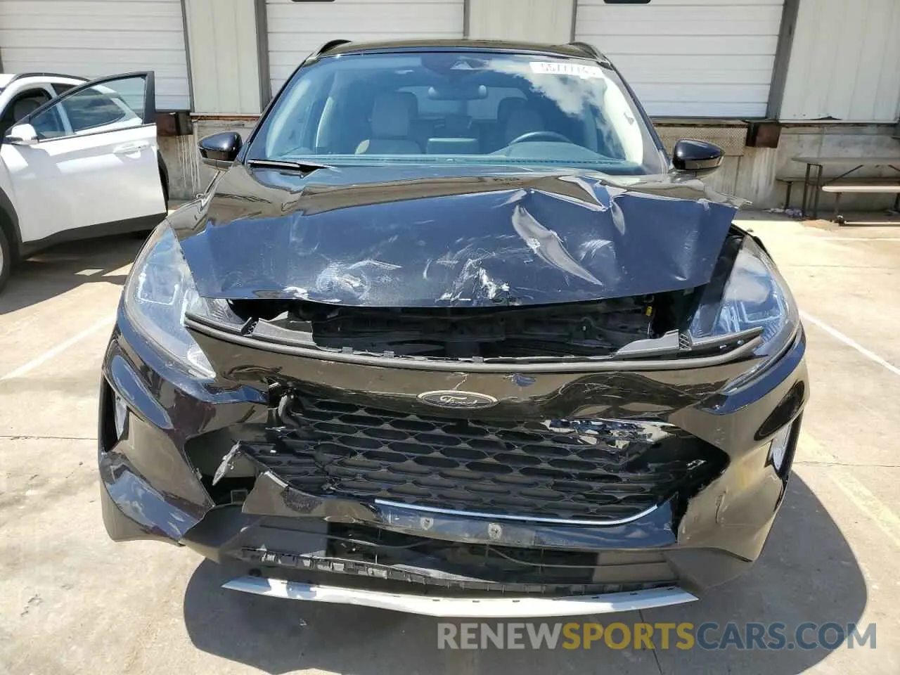 5 Photograph of a damaged car 1FMCU9H60LUC69333 FORD ESCAPE 2020