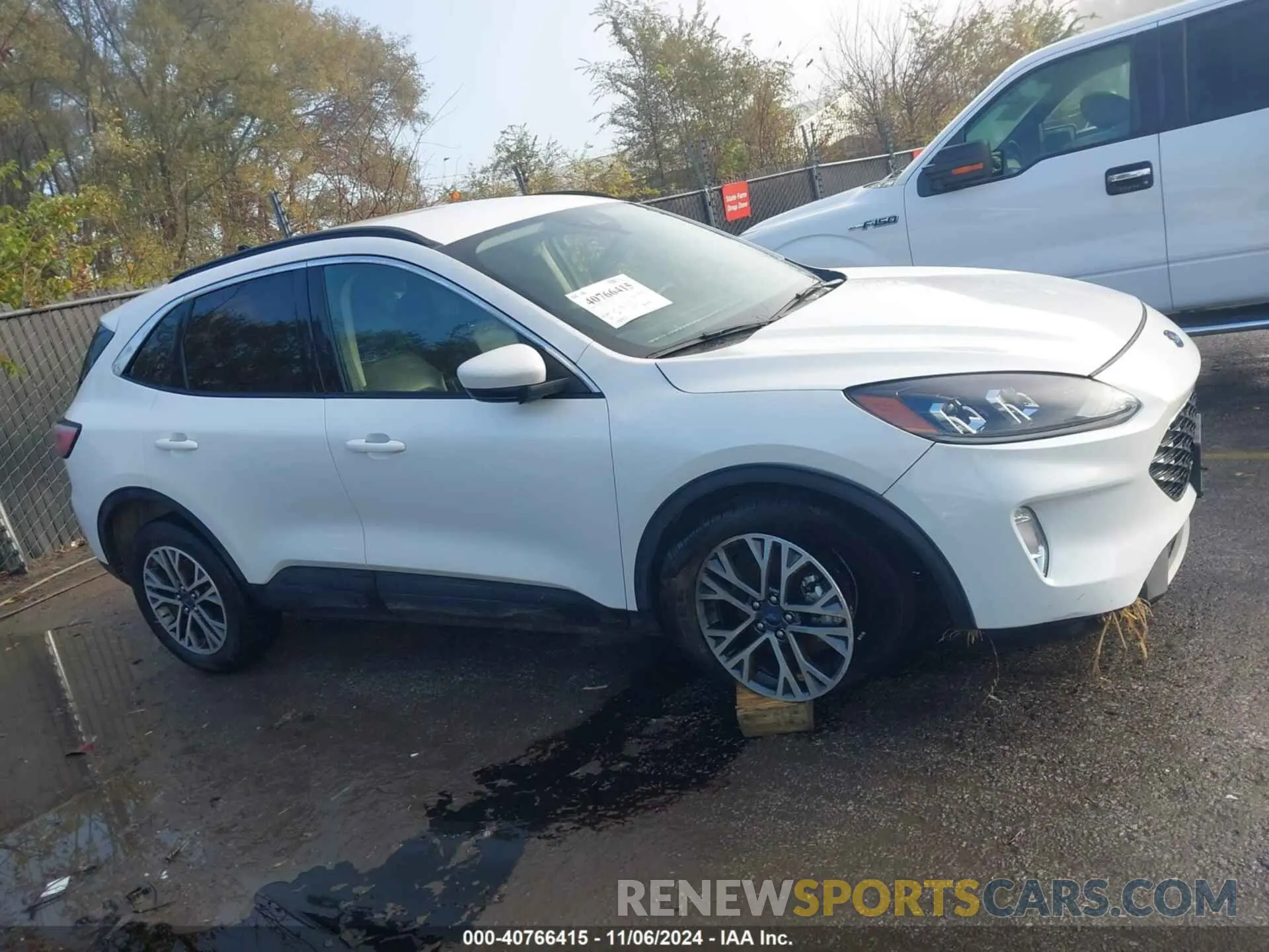 13 Photograph of a damaged car 1FMCU9H62LUA55640 FORD ESCAPE 2020