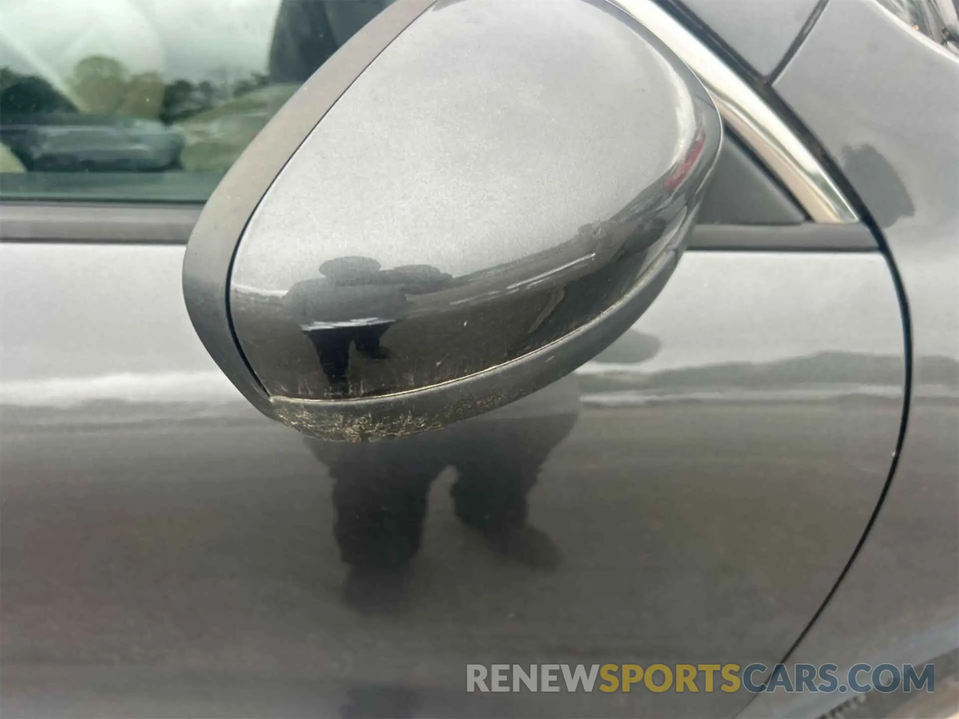 10 Photograph of a damaged car 1FMCU9H63LUB82283 FORD ESCAPE 2020