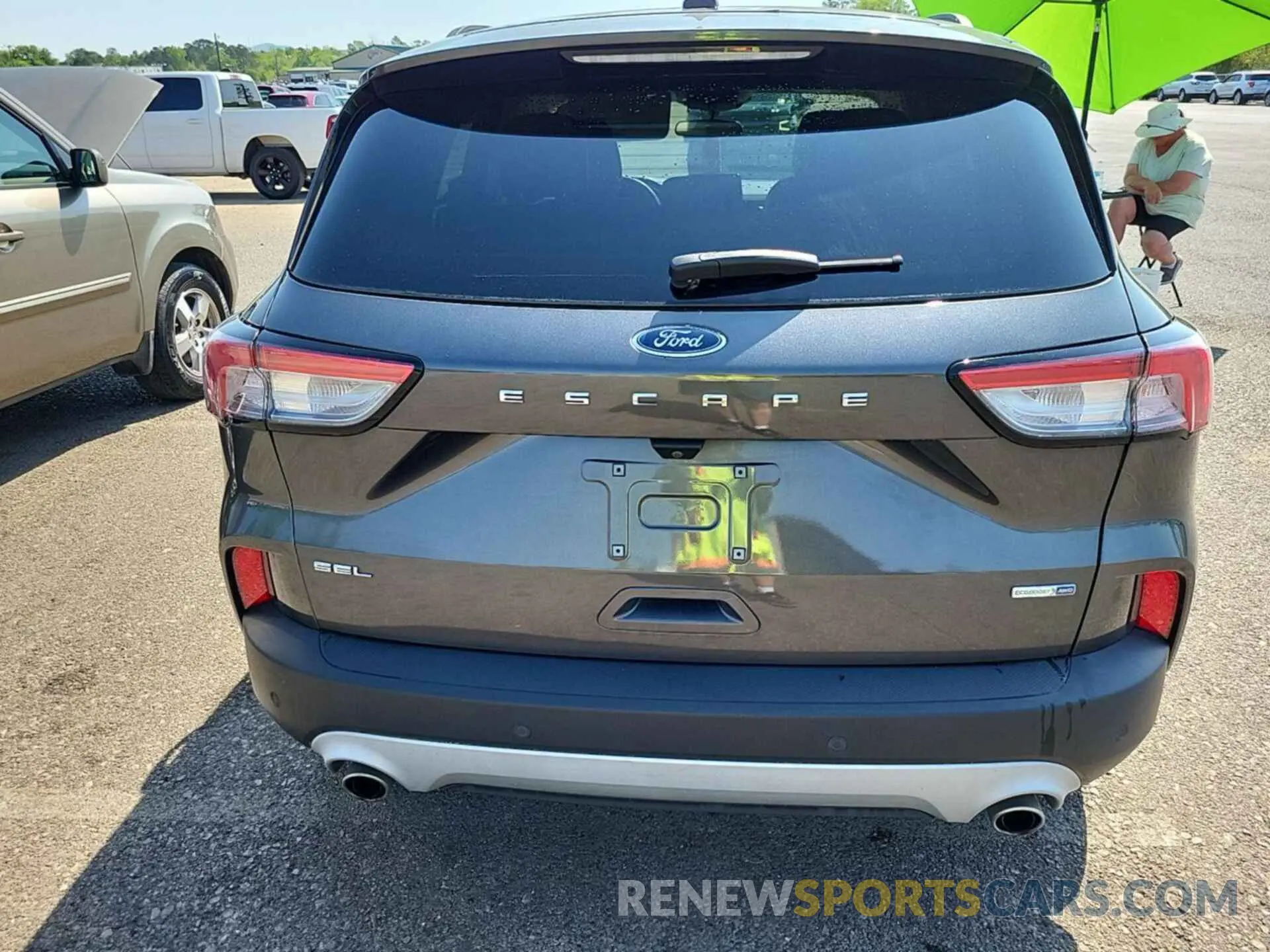 18 Photograph of a damaged car 1FMCU9H63LUB82283 FORD ESCAPE 2020