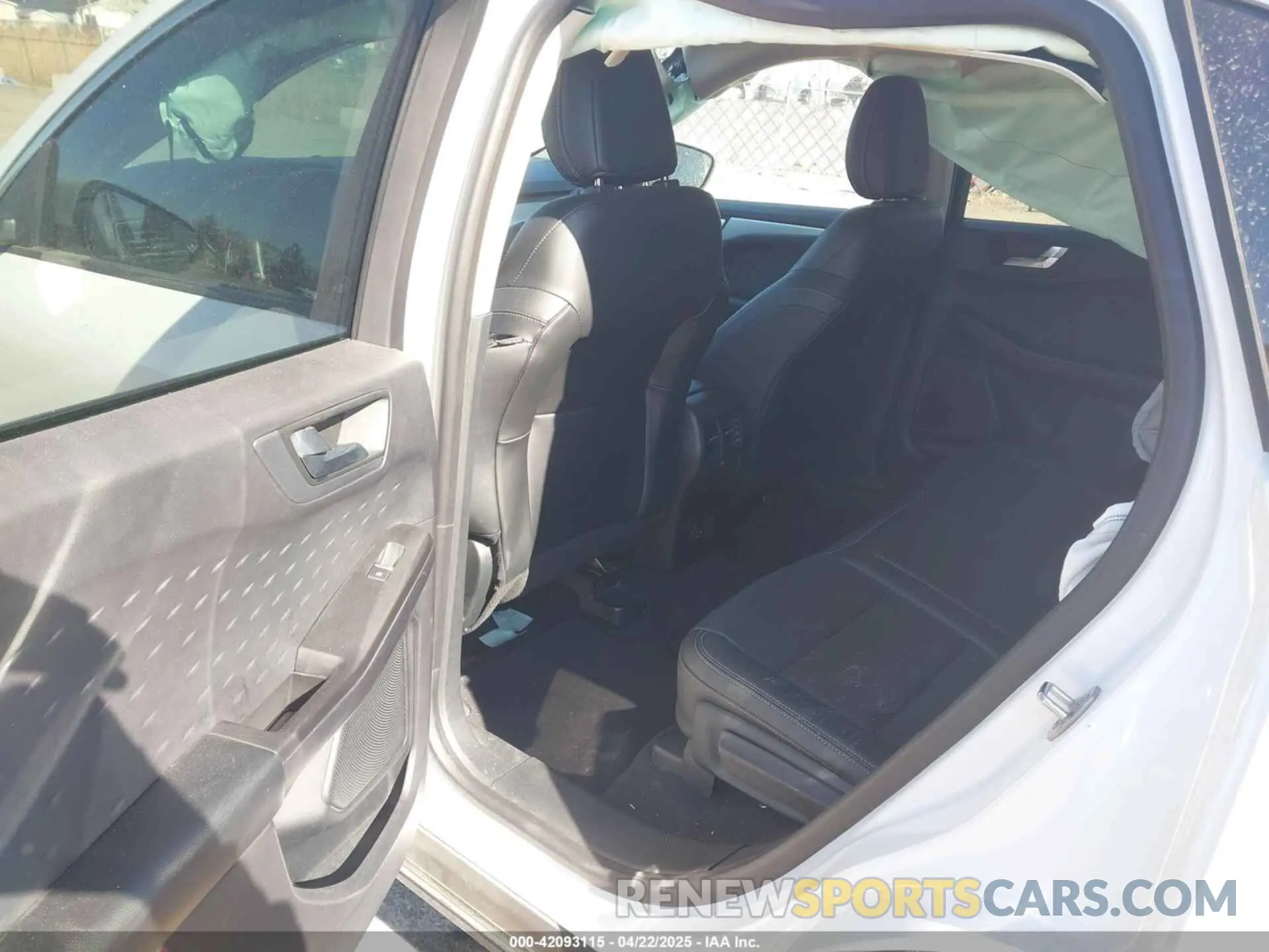 8 Photograph of a damaged car 1FMCU9H63LUC37945 FORD ESCAPE 2020