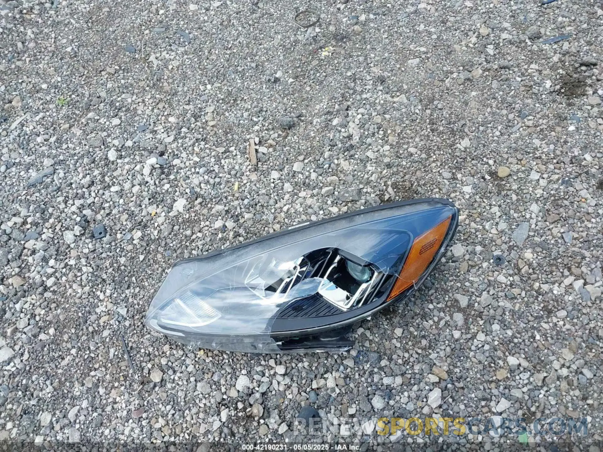12 Фотография поврежденного автомобиля 1FMCU9H65LUC10312 FORD ESCAPE 2020