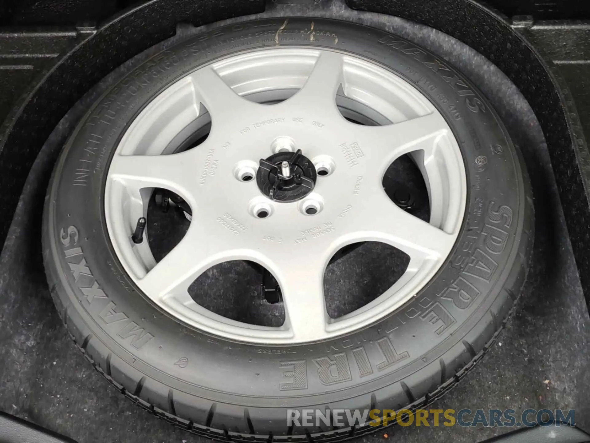 5 Фотография поврежденного автомобиля 1FMCU9H66LUB13670 FORD ESCAPE 2020