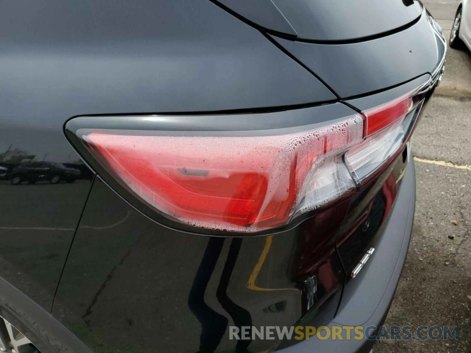 17 Photograph of a damaged car 1FMCU9H68LUA82552 FORD ESCAPE 2020