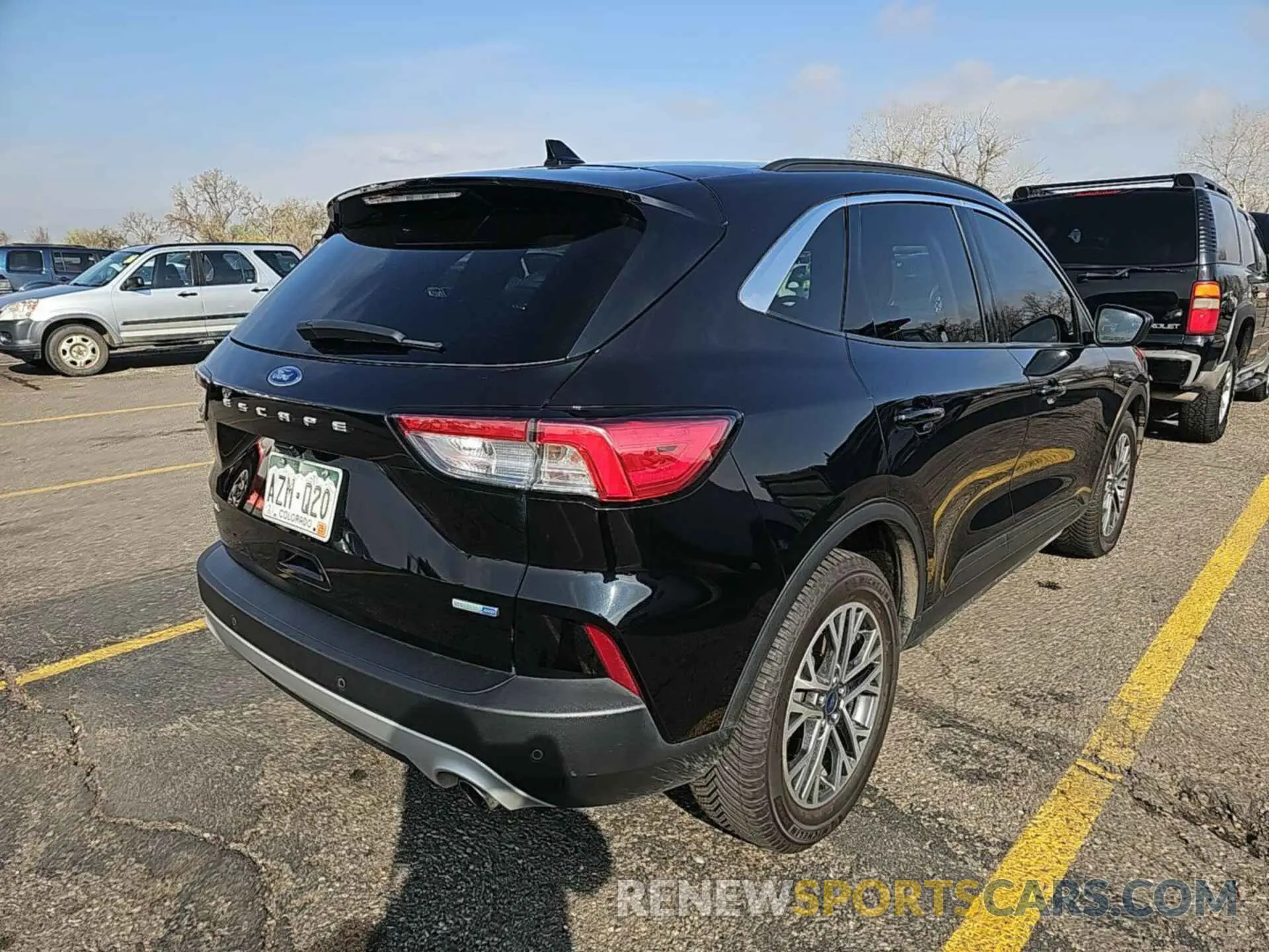 4 Photograph of a damaged car 1FMCU9H68LUA82552 FORD ESCAPE 2020