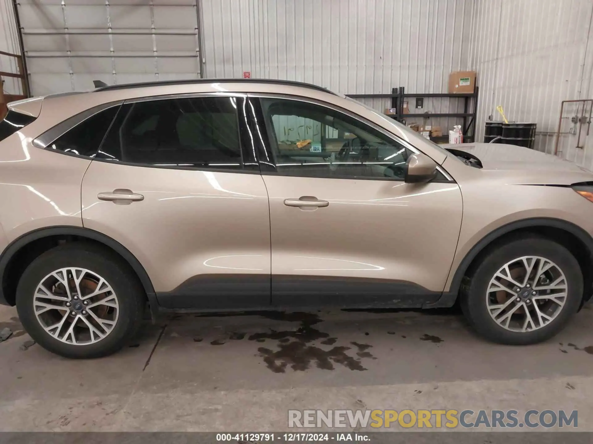 14 Photograph of a damaged car 1FMCU9H69LUC16372 FORD ESCAPE 2020