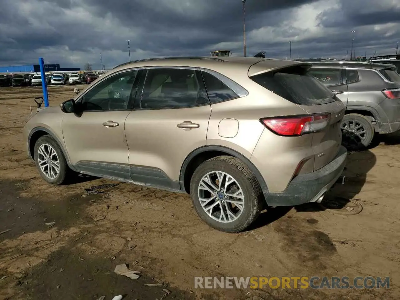 2 Фотография поврежденного автомобиля 1FMCU9H93LUA74403 FORD ESCAPE 2020