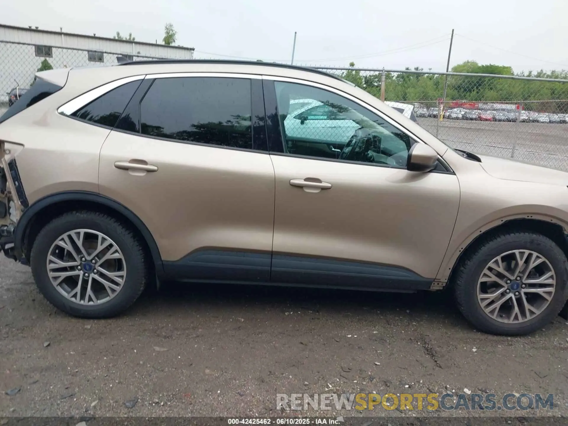 14 Фотография поврежденного автомобиля 1FMCU9H95LUC37519 FORD ESCAPE 2020