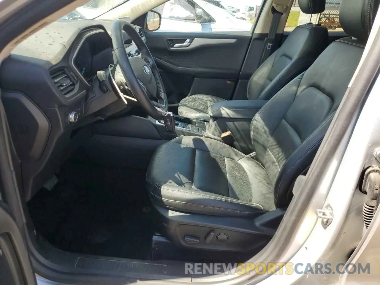 7 Photograph of a damaged car 1FMCU9H95LUC76692 FORD ESCAPE 2020