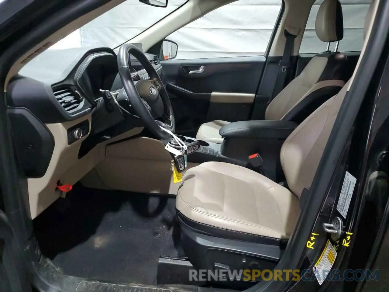 7 Photograph of a damaged car 1FMCU9J92LUA37546 FORD ESCAPE 2020
