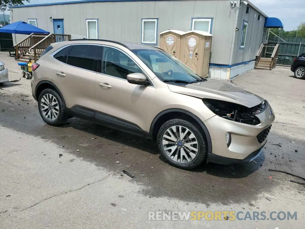 4 Фотография поврежденного автомобиля 1FMCU9J95LUA21468 FORD ESCAPE 2020