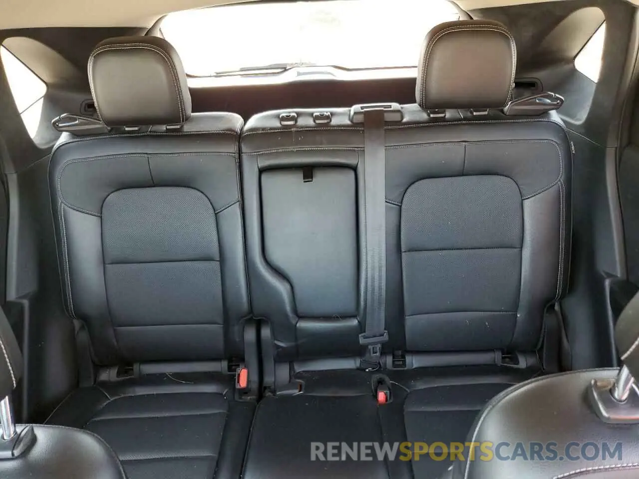 10 Фотография поврежденного автомобиля 1FMCU9J95LUA37590 FORD ESCAPE 2020