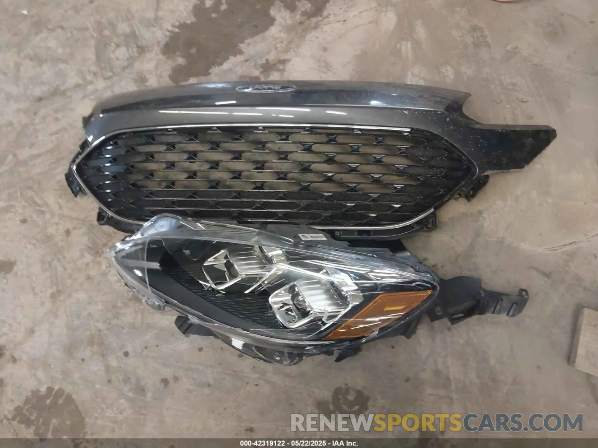 12 Photograph of a damaged car 1FMCU9J95LUA39338 FORD ESCAPE 2020