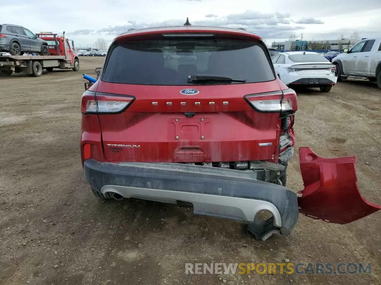 6 Фотография поврежденного автомобиля 1FMCU9J95LUA42353 FORD ESCAPE 2020