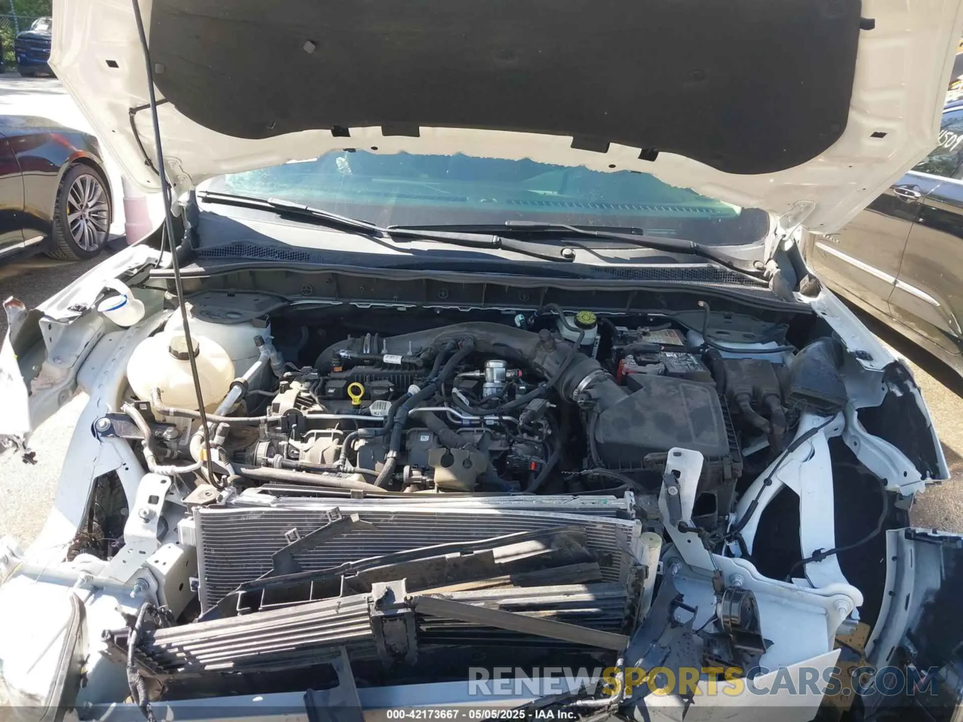 10 Фотография поврежденного автомобиля 1FMCU9J96LUC05611 FORD ESCAPE 2020