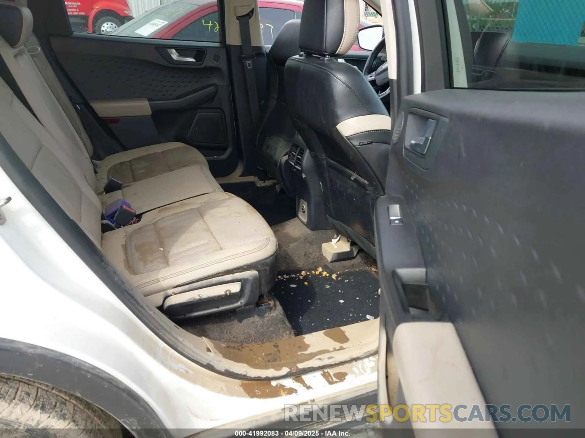 8 Фотография поврежденного автомобиля 1FMCU9J99LUB45341 FORD ESCAPE 2020