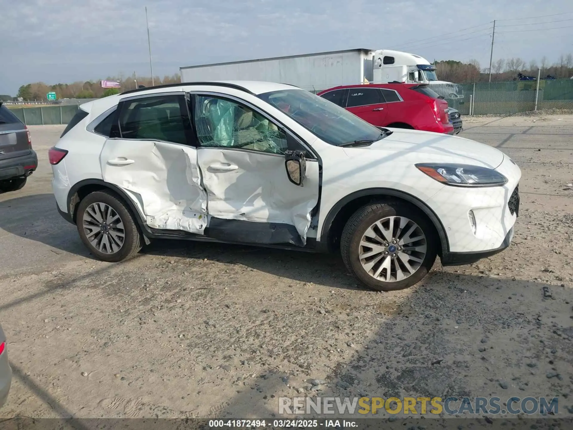14 Photograph of a damaged car 1FMCU9J99LUB45419 FORD ESCAPE 2020