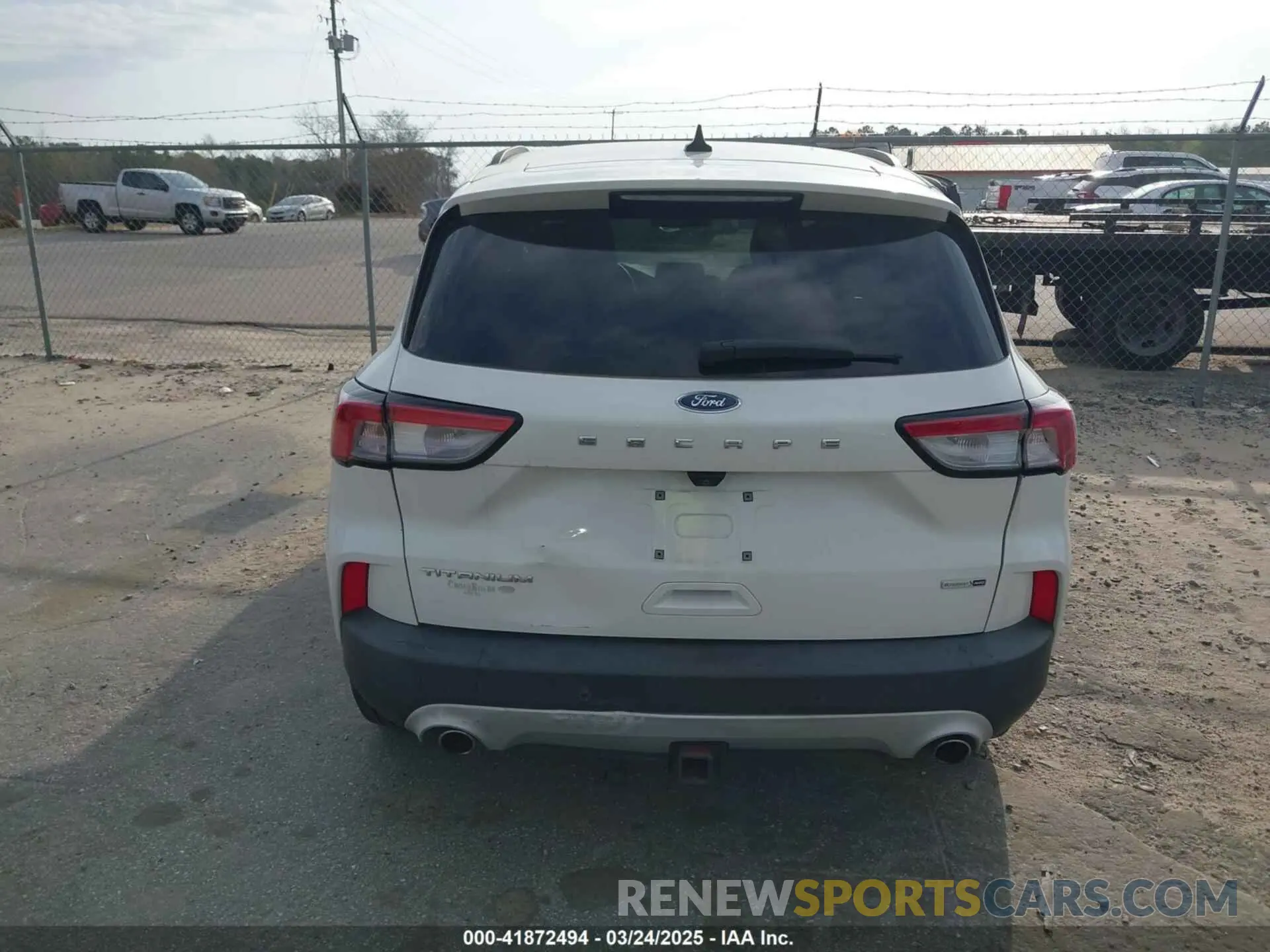 17 Photograph of a damaged car 1FMCU9J99LUB45419 FORD ESCAPE 2020