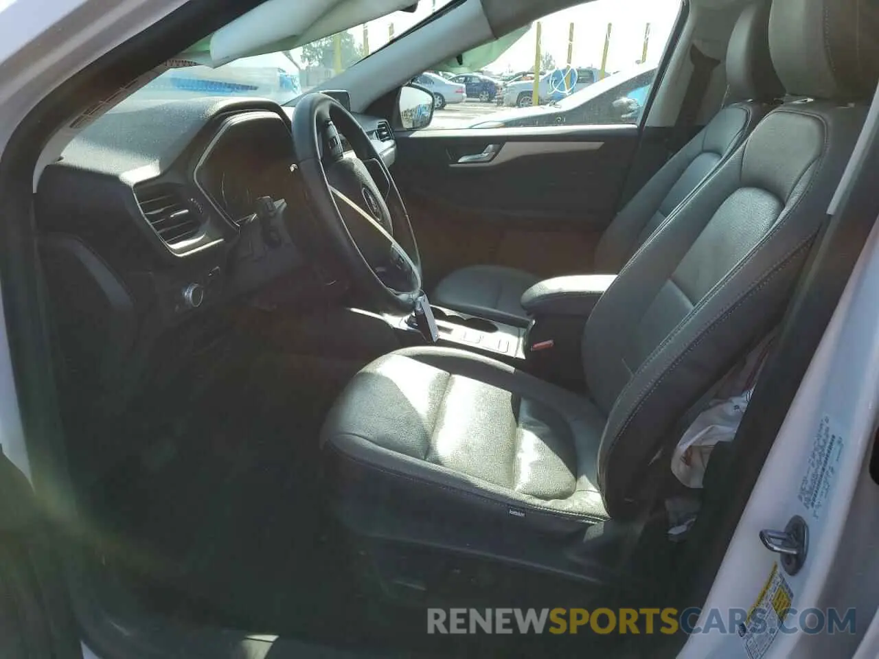 7 Photograph of a damaged car 1FMCU0BZ2MUB04089 FORD ESCAPE 2021
