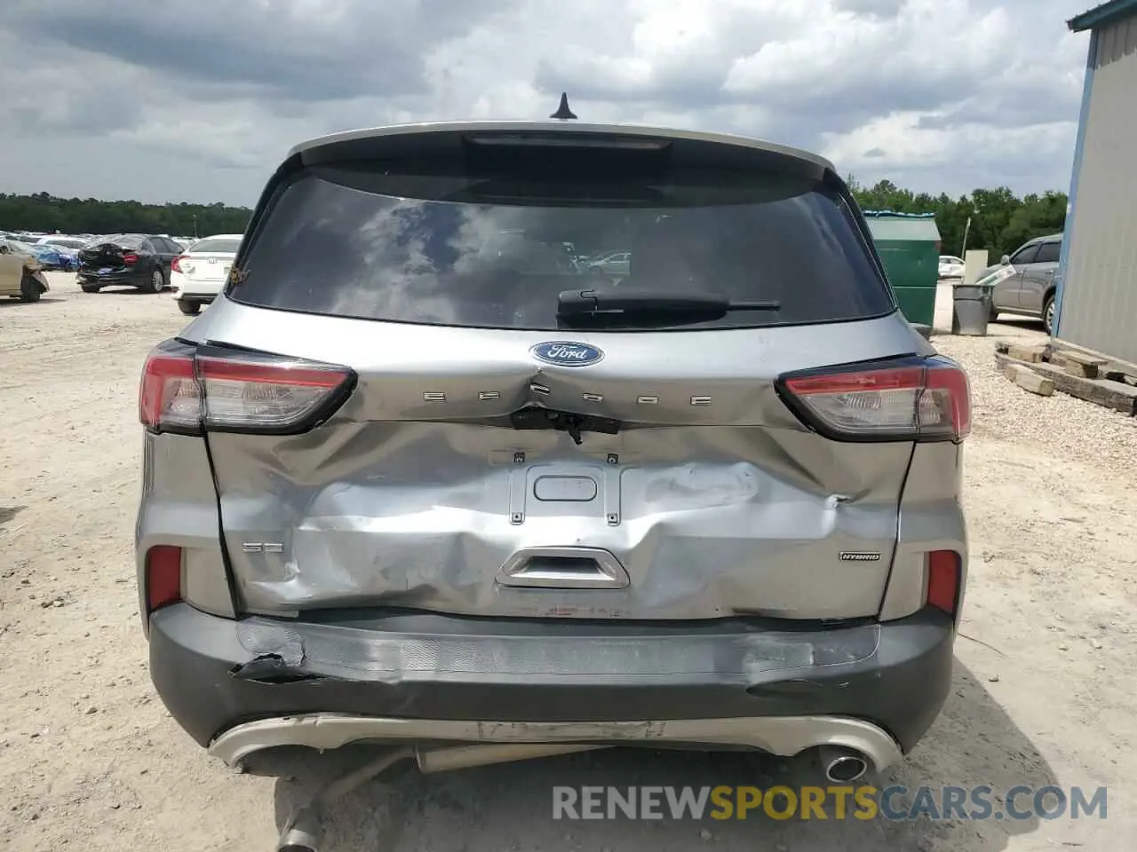 6 Photograph of a damaged car 1FMCU0BZ9MUA58048 FORD ESCAPE 2021