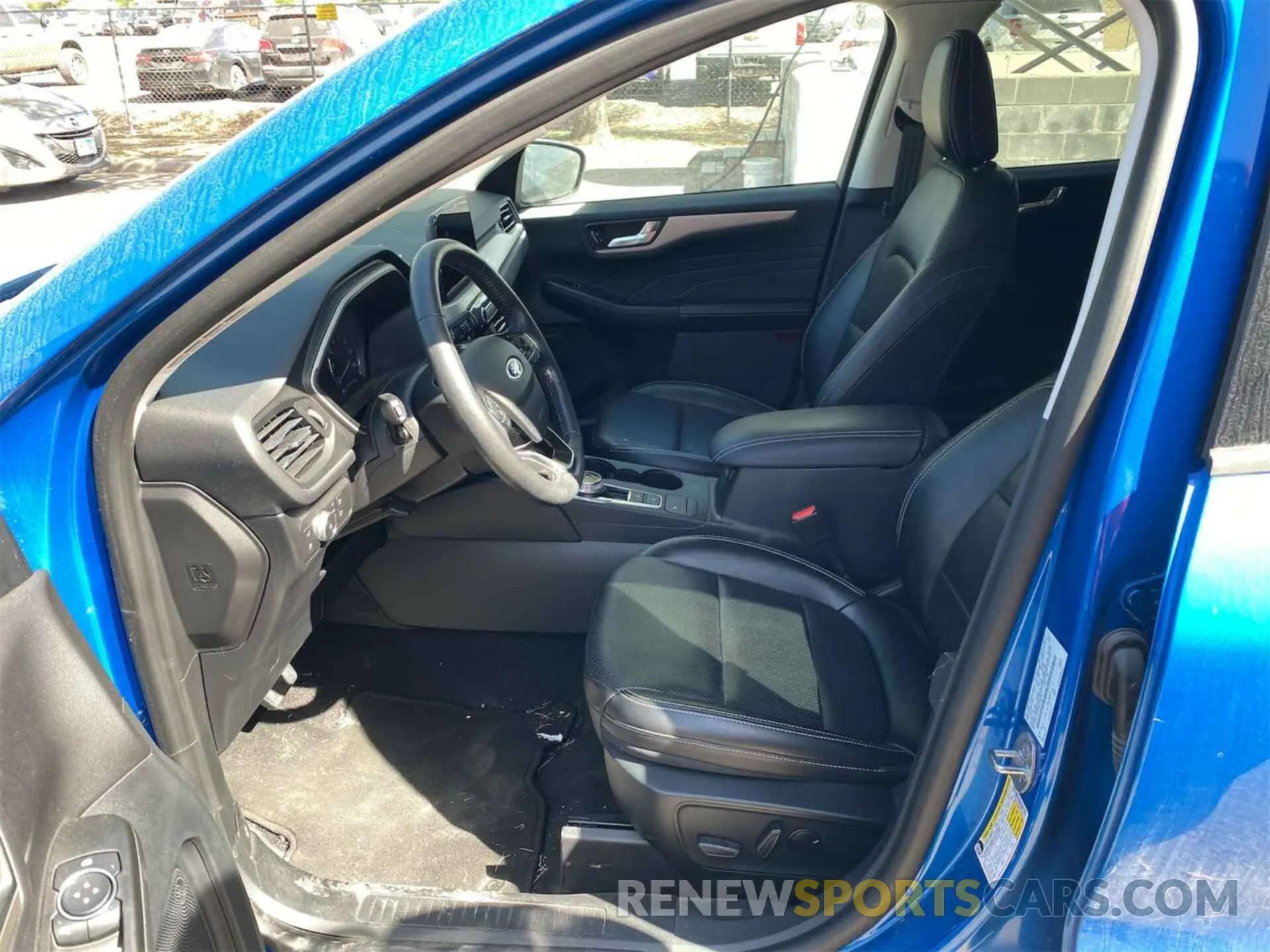15 Photograph of a damaged car 1FMCU0CZ9MUA50773 FORD ESCAPE 2021