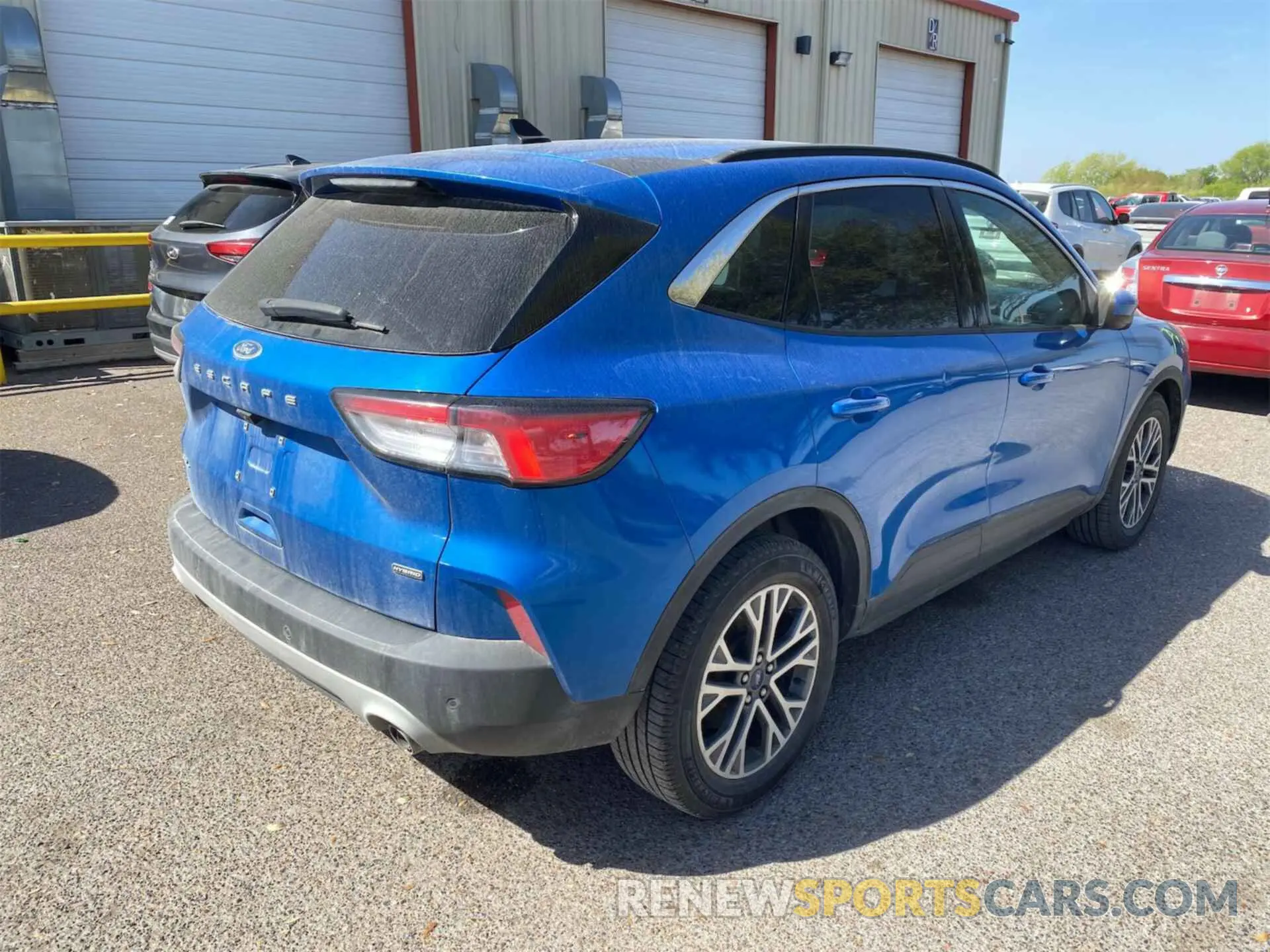 29 Photograph of a damaged car 1FMCU0CZ9MUA50773 FORD ESCAPE 2021