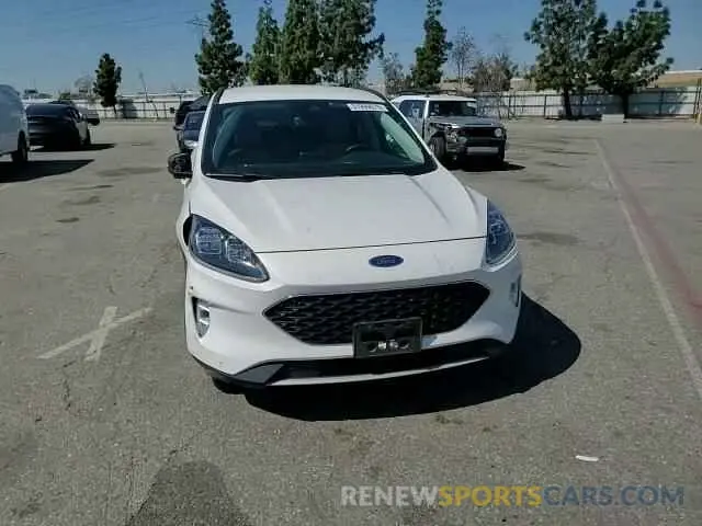 12 Photograph of a damaged car 1FMCU0DZ9MUA21577 FORD ESCAPE 2021