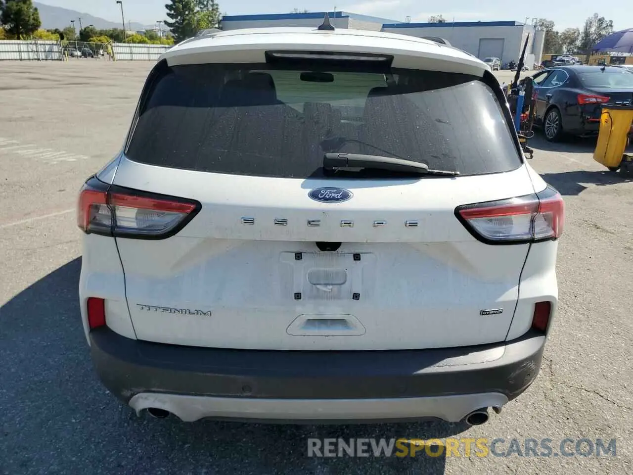 6 Photograph of a damaged car 1FMCU0DZ9MUA21577 FORD ESCAPE 2021