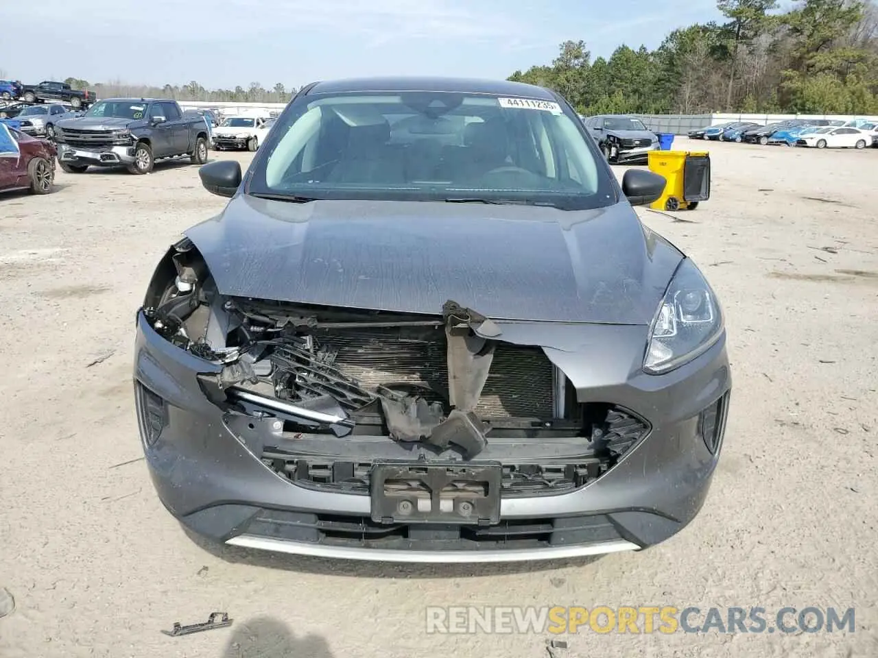 5 Photograph of a damaged car 1FMCU0F62MUA47702 FORD ESCAPE 2021