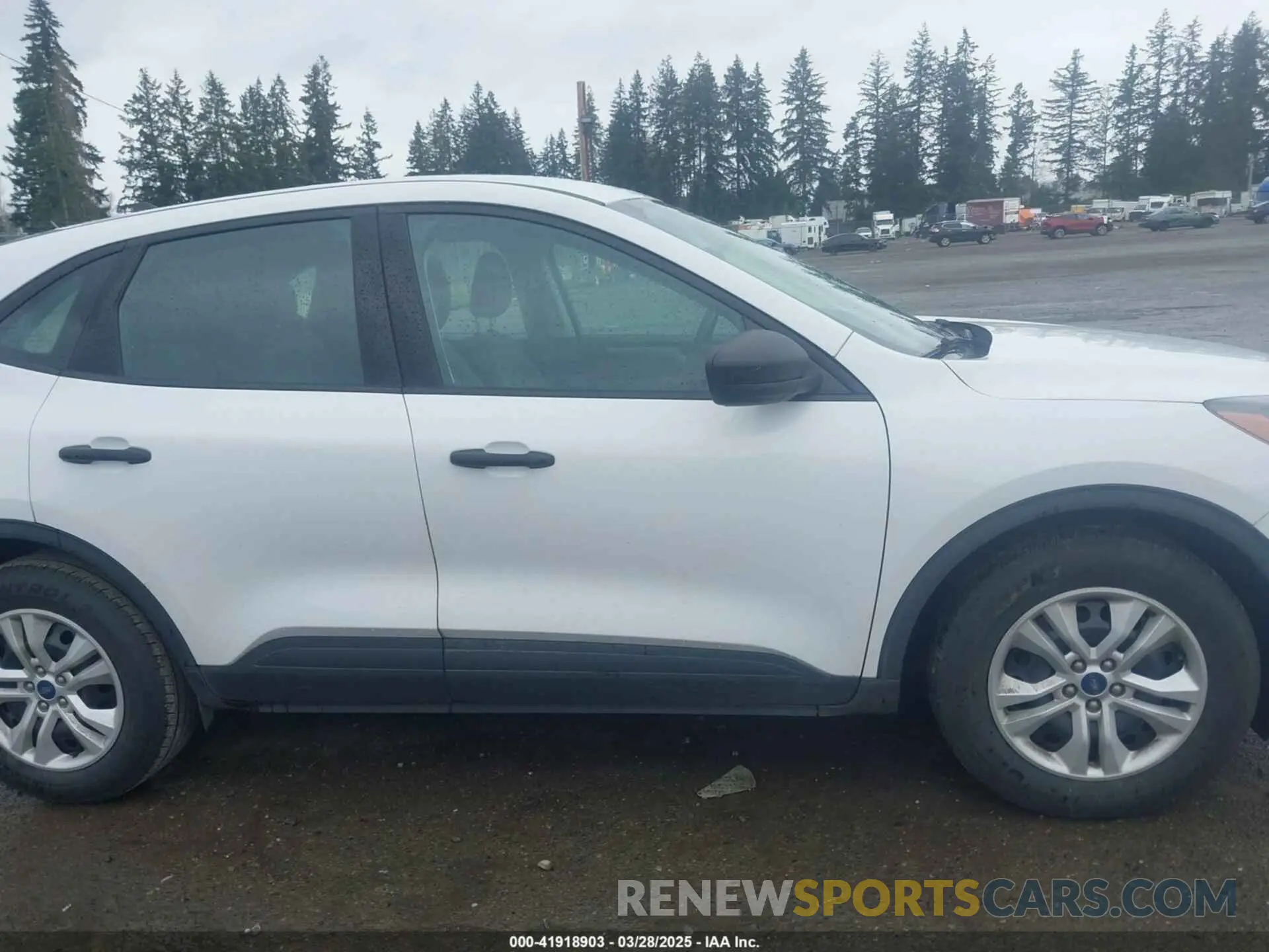 13 Фотография поврежденного автомобиля 1FMCU0F63MUA84404 FORD ESCAPE 2021